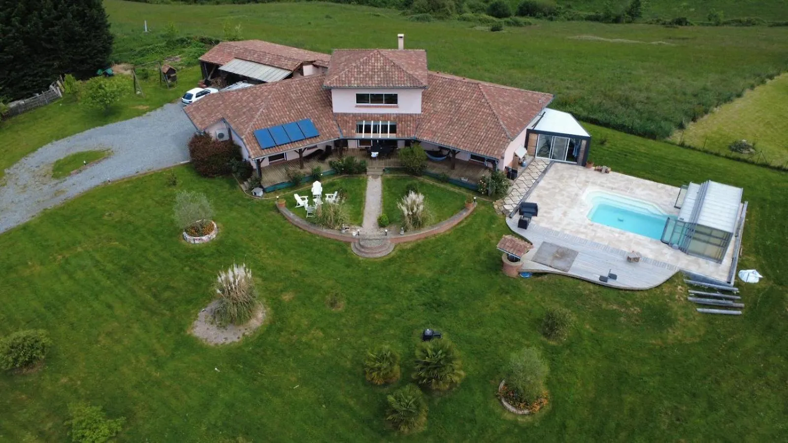 Villa Aux Portes Des Pyrenees サン・ゴーダンス